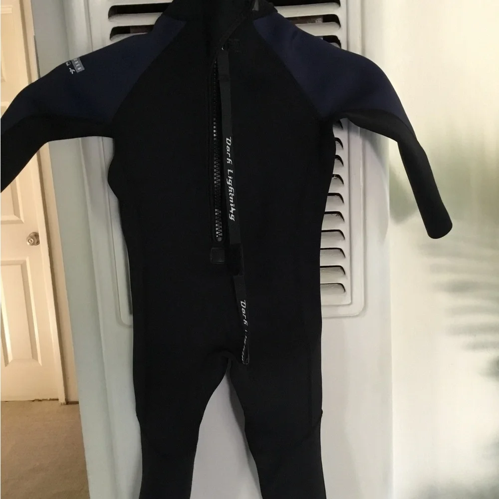 Dark lightning wetsuit Black & Navy Full-Body Wetsuit Xs